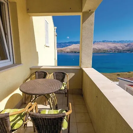 아파트 Two-bedroom In Pag 파그